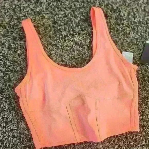 THE GAP SPORTS CROP TOP - Picture 3 of 4